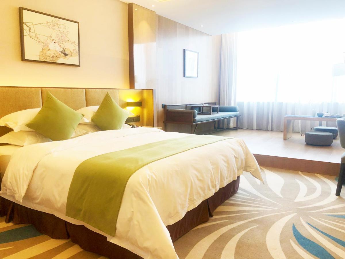 รามาดา เลอซาน Hotel เล่อซาน ภายนอก รูปภาพ