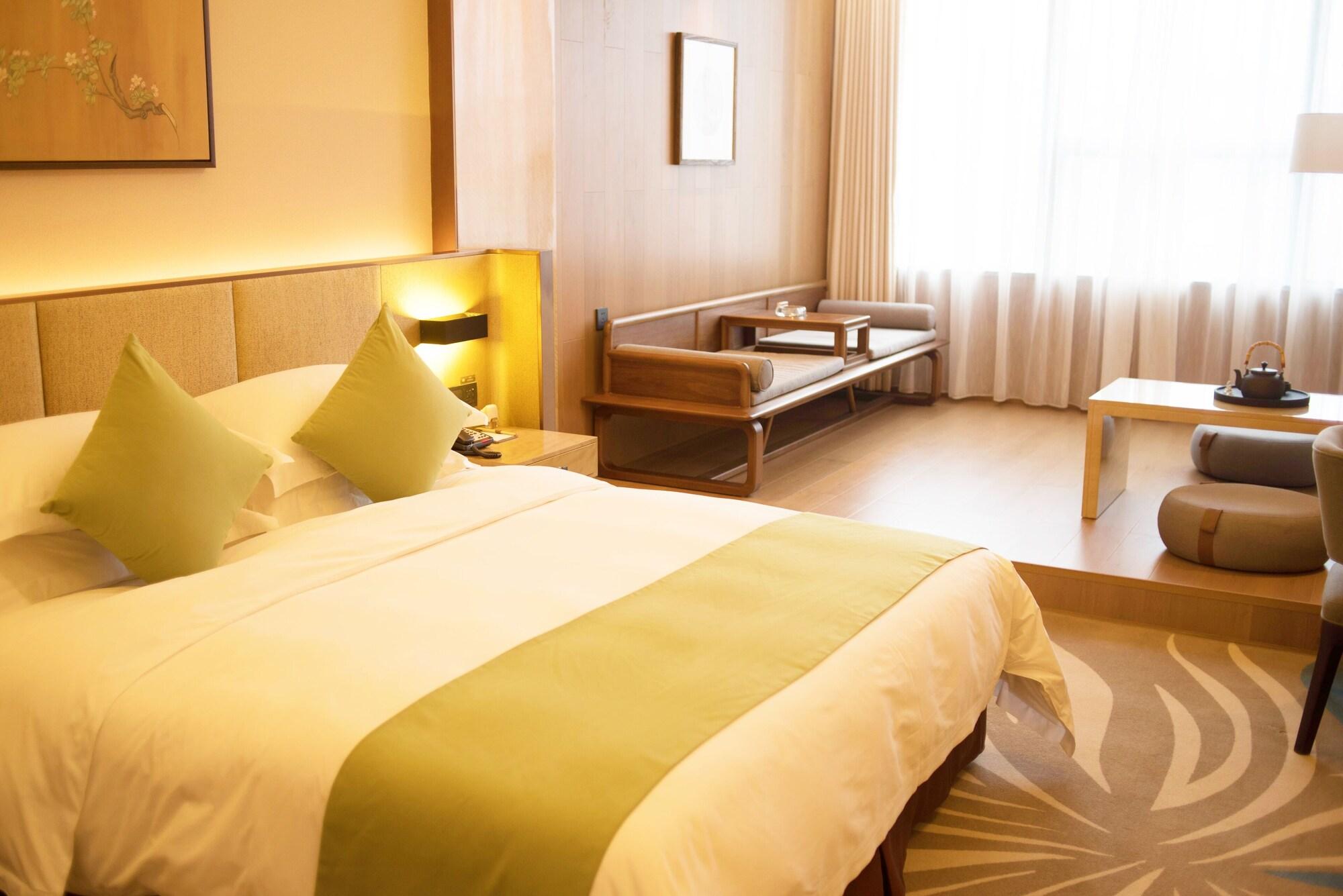 รามาดา เลอซาน Hotel เล่อซาน ภายนอก รูปภาพ