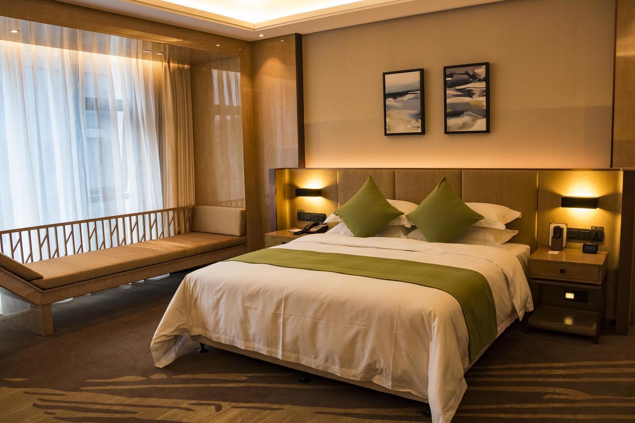 รามาดา เลอซาน Hotel เล่อซาน ภายนอก รูปภาพ